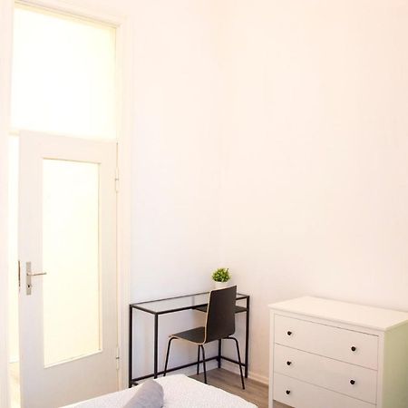 Moabit Family Apartment Берлин Экстерьер фото